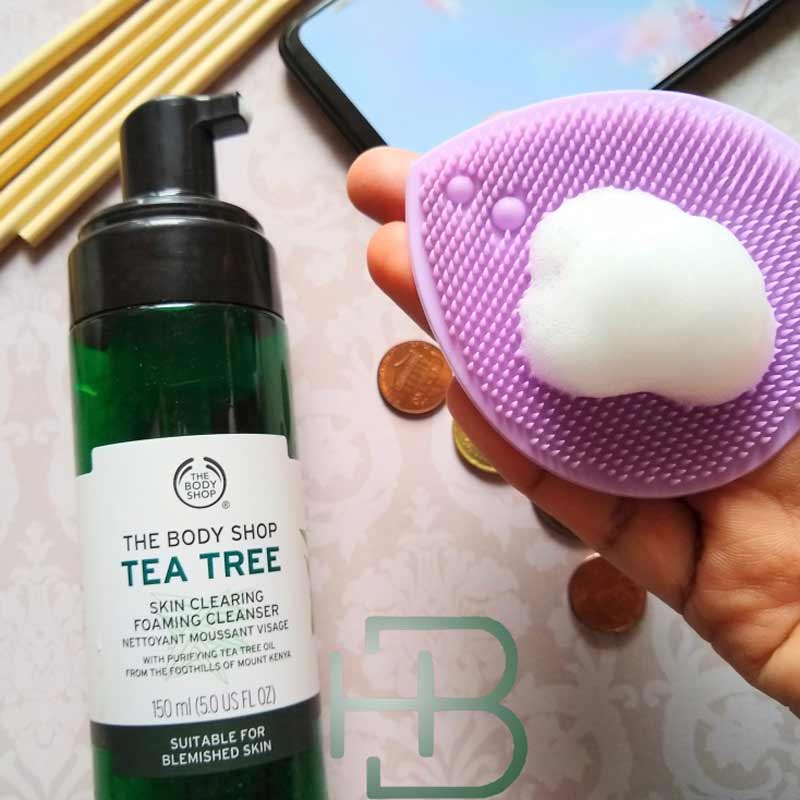فوم شست و شو چای TEA TREE بادی شاپ